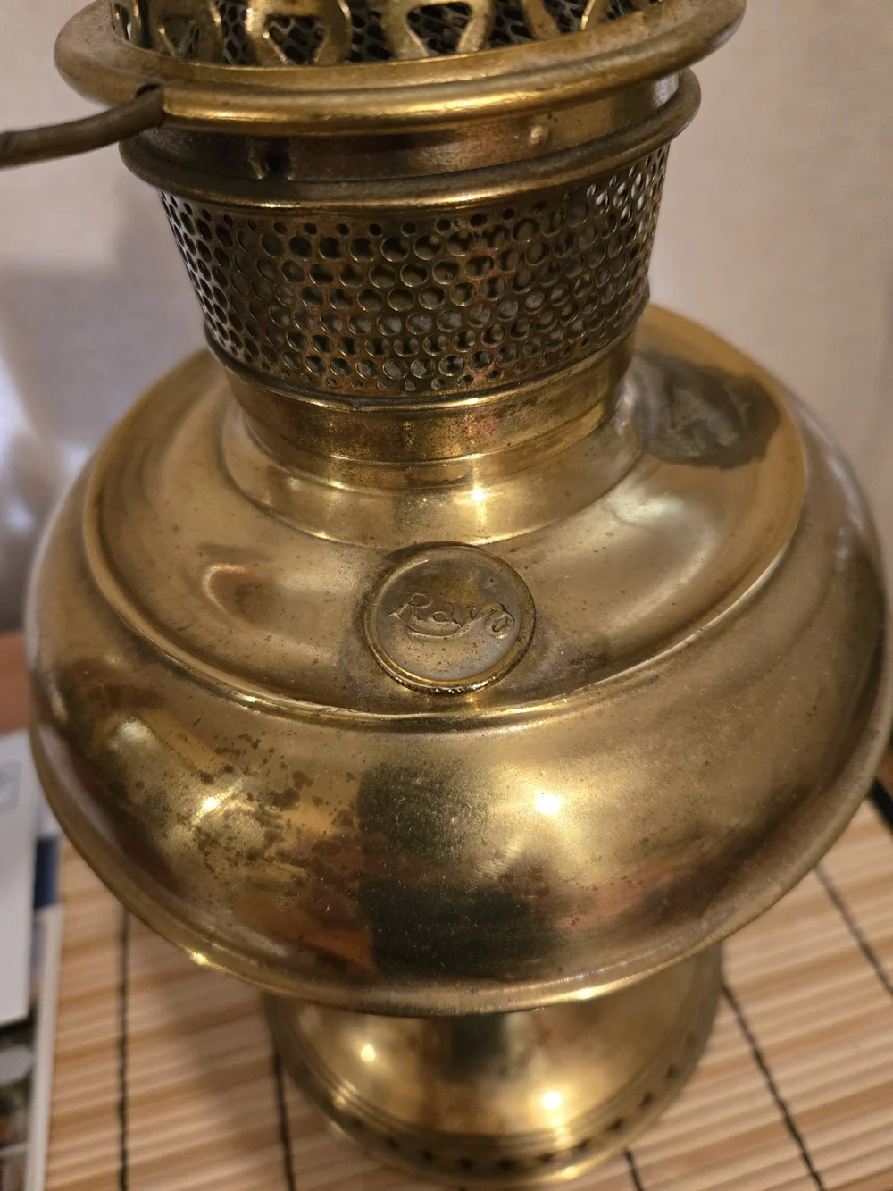 Antique Rayo Oil Lamp Brass Original Center Draft  Late 1800/ 1900s Kerosene
